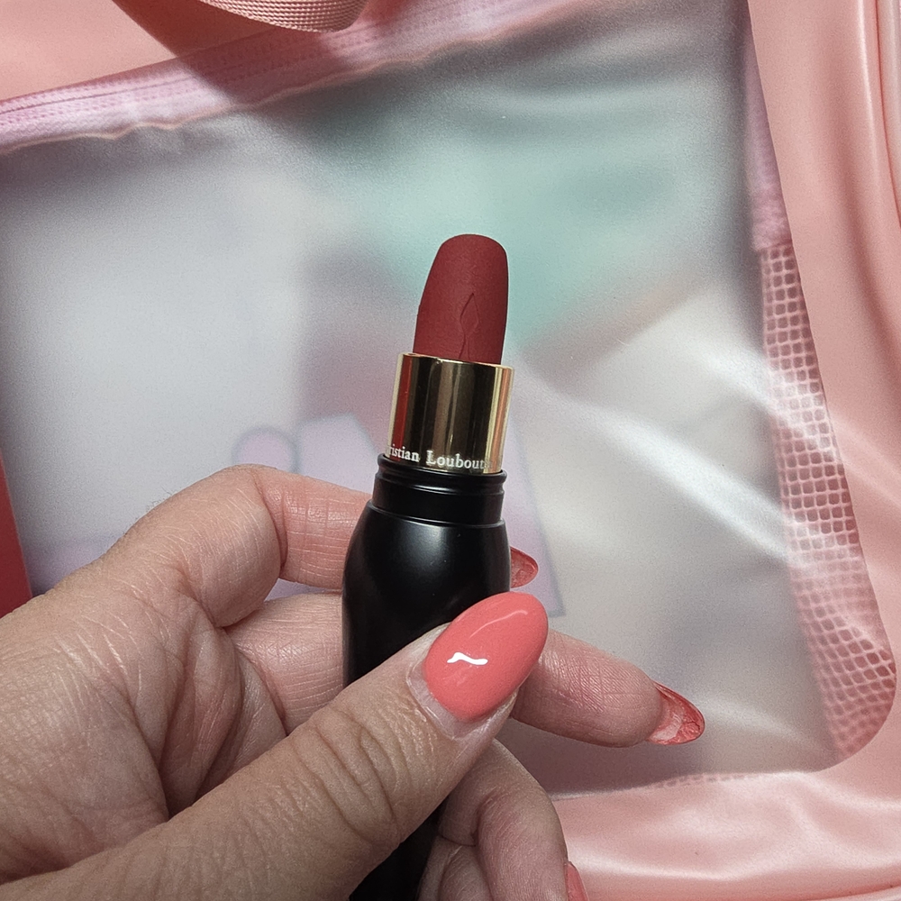 Christian Louboutin Matte Red Lipstick Color 001M Rouge Louboutin NIB - Picture 3 of 9
